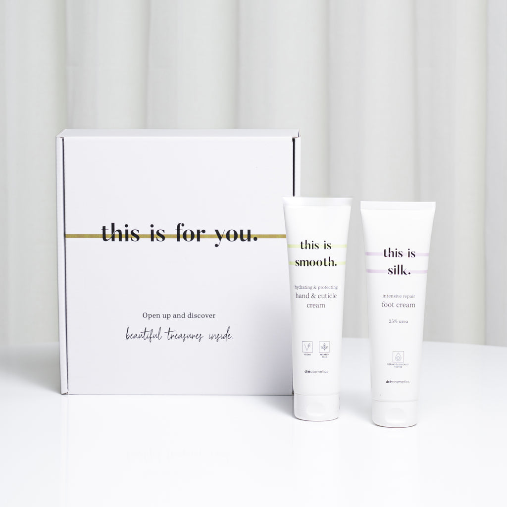 Cadeauset 'this is us.' hand & cuticle cream (150ml) + foot cream (150ml)